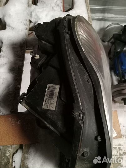 Передняя фара левая Volvo xc90