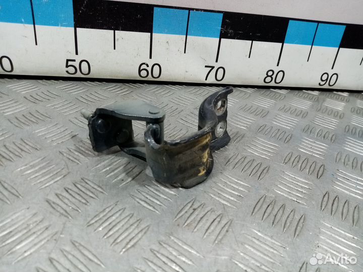 Б/У Петля двери багажника левая VW Passat B#001