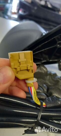 Зеркало левое Audi A4 B7