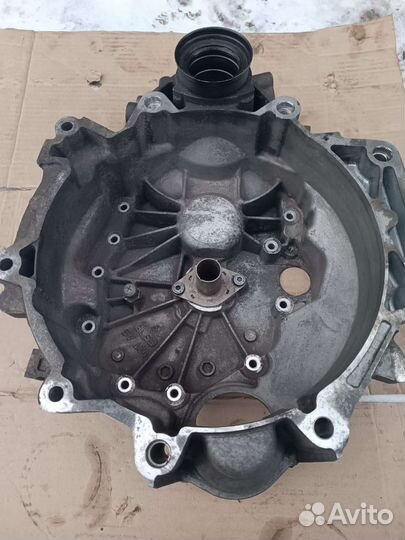 Колокол МКПП polo рест, rapid 02T301107AG