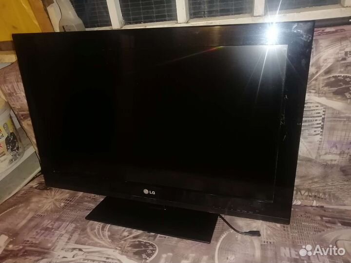 Телевизор LG 32 дюйма