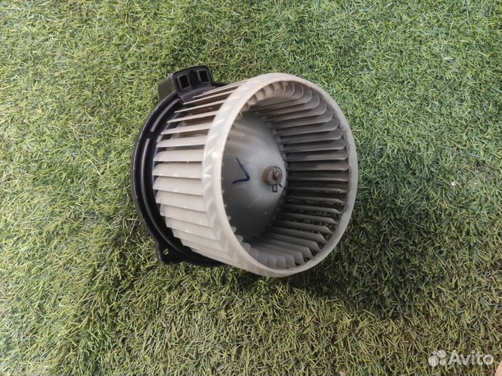 Моторчик отопителя Rover 75