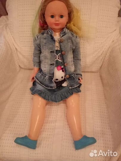 Кукла в отличном состоянии.Рост 80 см