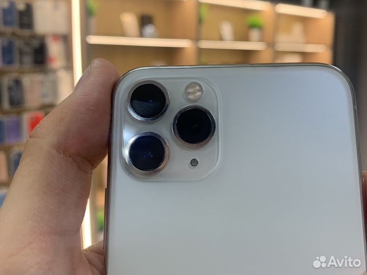 iPhone 11 Pro, 64 ГБ