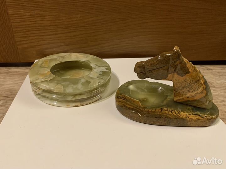 Пепельница из оникса