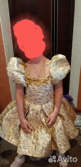 Нарядное платье