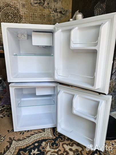 Минихолодильник,маленький холодильник