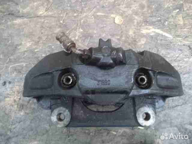 Суппорт передний левый BMW 5-Series F10