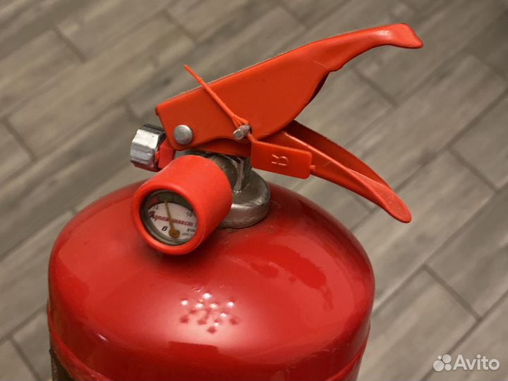 Огнетушитель автомобильный