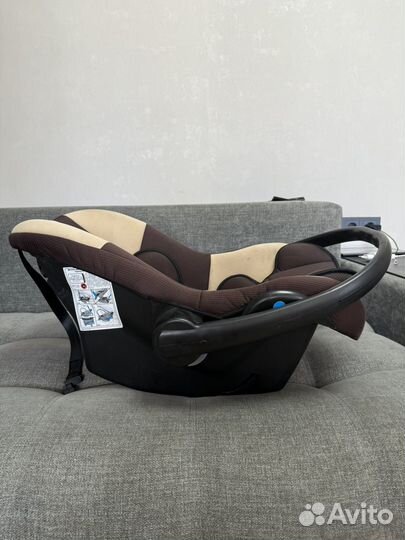Автомобильное детское кресло от 0 до 18 кг