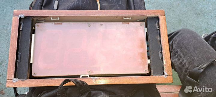 Часы СССР 1988 года