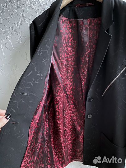 Женский жакет концепт