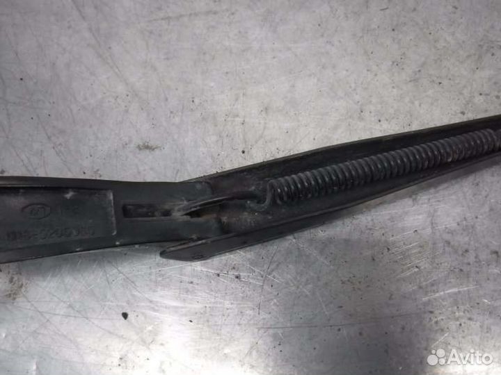 Поводок дворника передний левый Лада Калина 11194