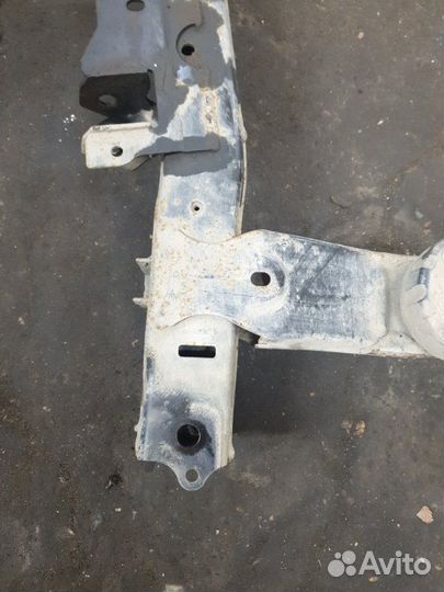 Подрамник Renault Kaptur H4MD438 2019
