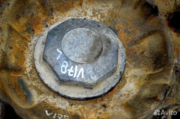 Ступица, дисковые тормоза, передний мост, левая vo