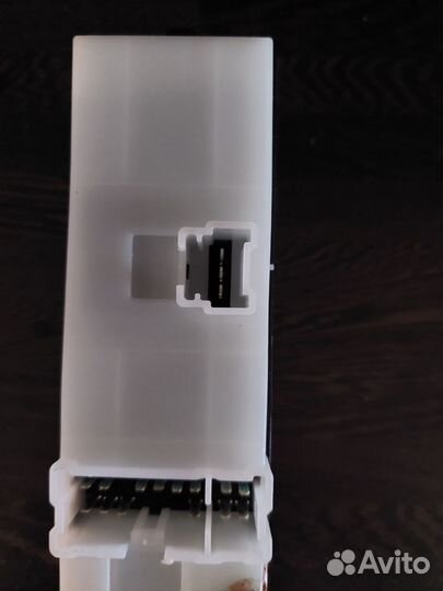 Блок управления стеклоподъемниками nissan note