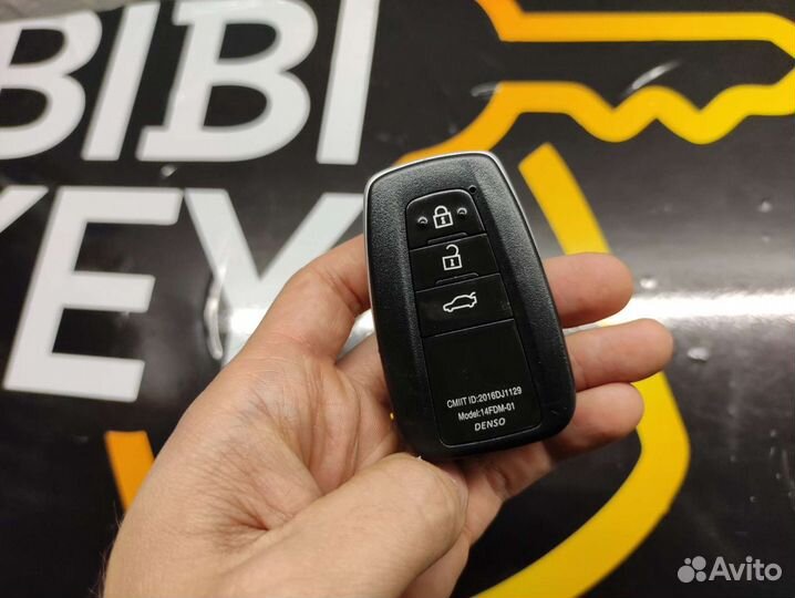 Смарт ключ Toyota Prado Camry
