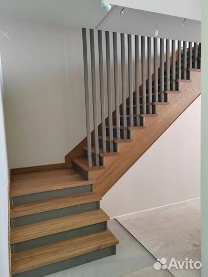 Металлокаркас лестницы