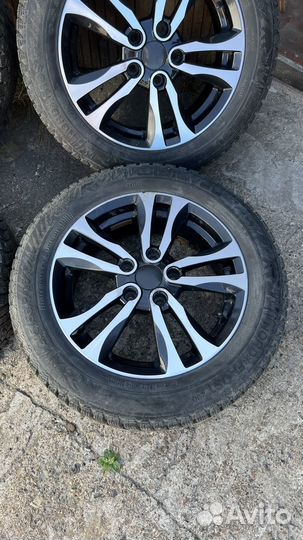 Колёса в сборе R16 зимние 5 x 114.3 Kia CeratoCeed