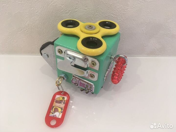 Развивающая игрушка