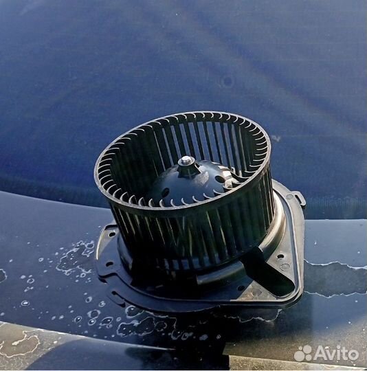 Моторчик печки Audi 80