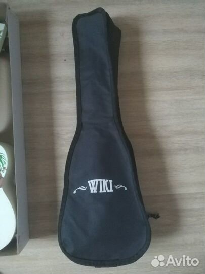 Укулеле wiki с чехлом