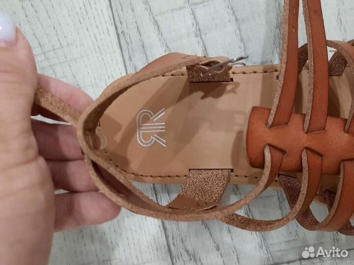Сандалии босоножки для девочки 32