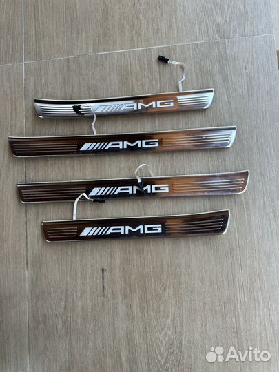 Оригинальные пороги Mercedes W222 AMG