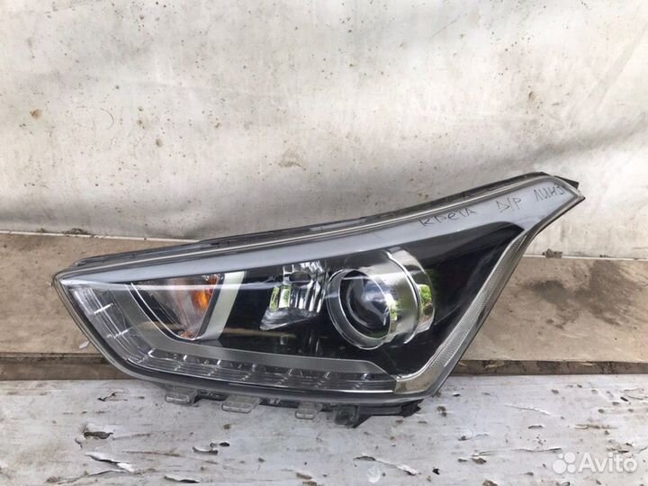 Фара левая Hyundai Creta I Хендай Крета Грета I
