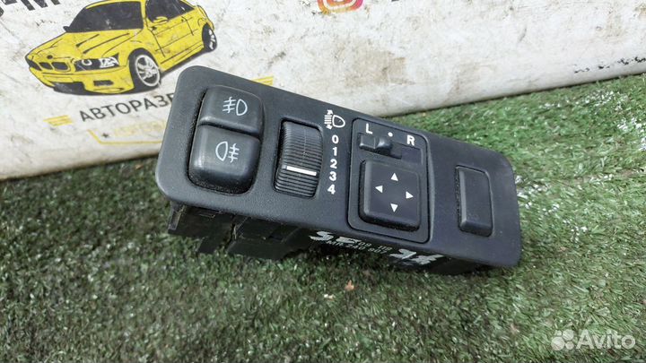 Блок управления светом,зеркалами Carisma 1