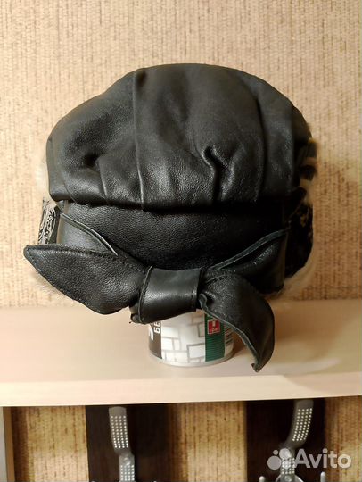 Шапка зимняя женская,натуральная кожа и 54 размер
