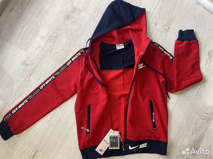 Спортивный костюм nike новый размер 42