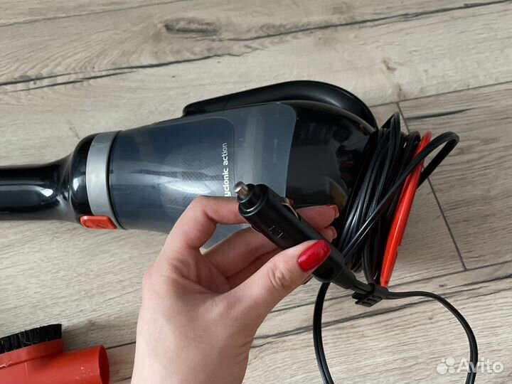 Автомобильный пылесос