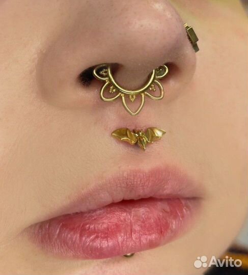 Пирсинг носа