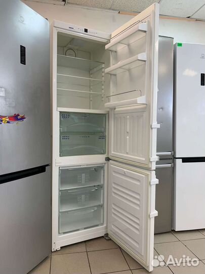 Холодильник б/у для дома
