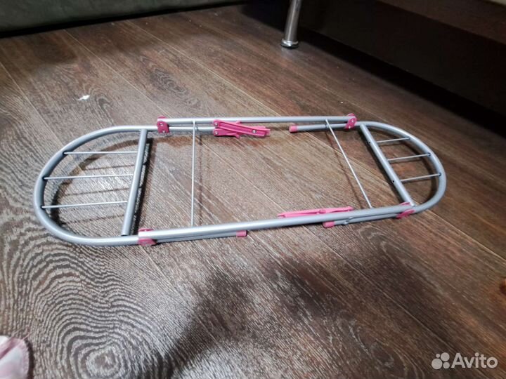 Кровати и переноска для кукол