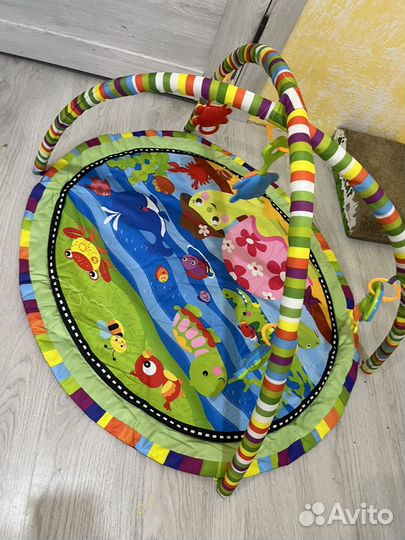 Развивающий игровой коврик с дугами