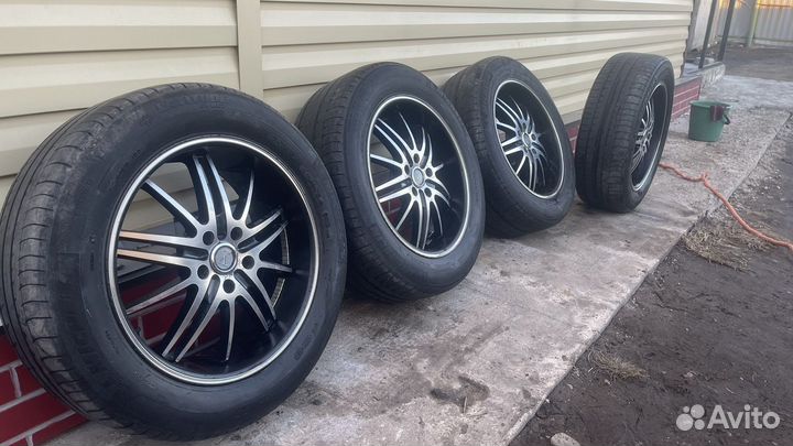 Продам литые диски 4 шт