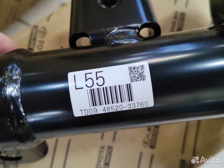Амортизаторы передние camry 70 3.5 Япония