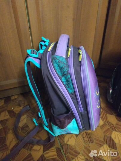 Рюкзаки школьные