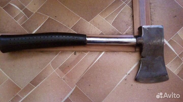 Топорик туристический с гвоздодером