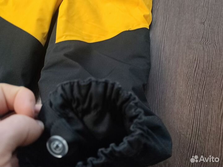 Зимний комбинезон для девочки