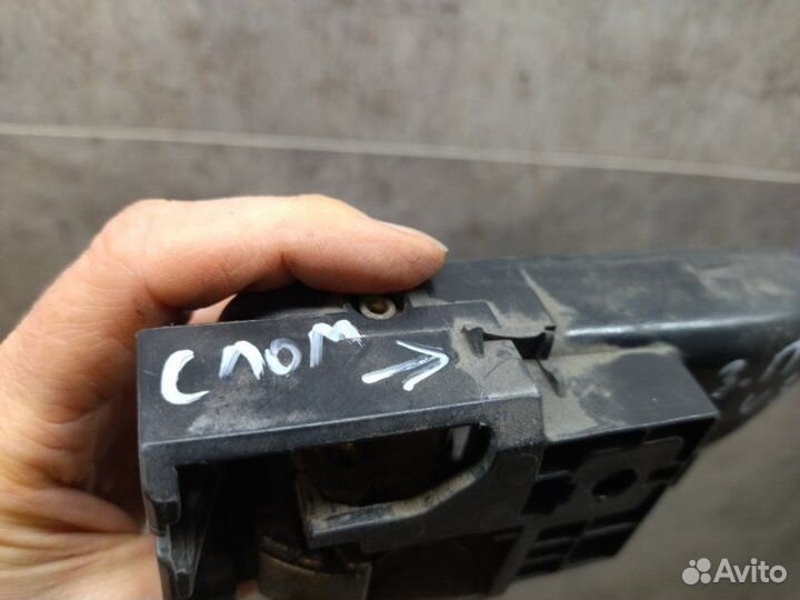 Ручка двери внутренняя задняя правая Nissan