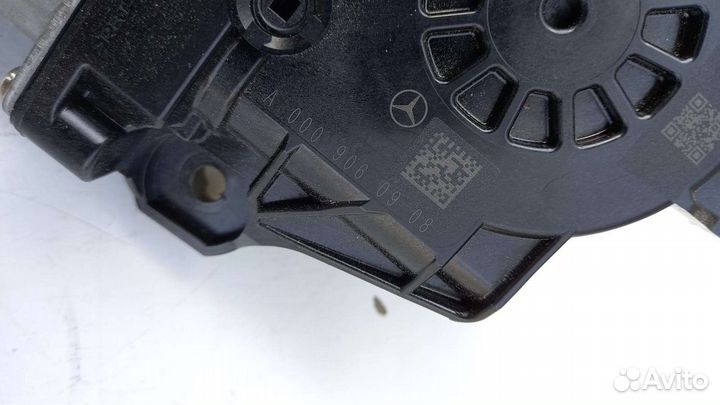 Мотор заднего стеклоподъемника Mercedes V167