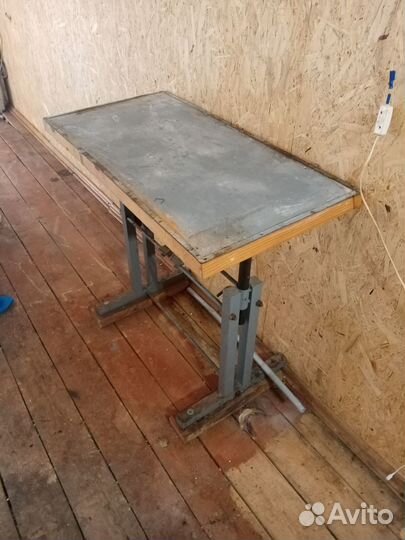 Стол слесарный верстак