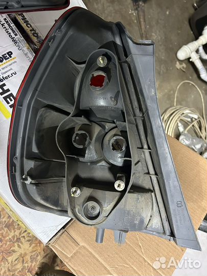 Фонарь задний Honda Fit