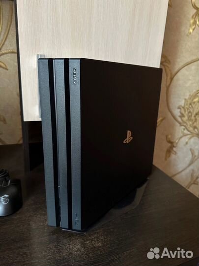 Sony PS4 pro 1tb