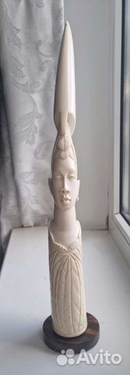 Натуральный бивень. Африка