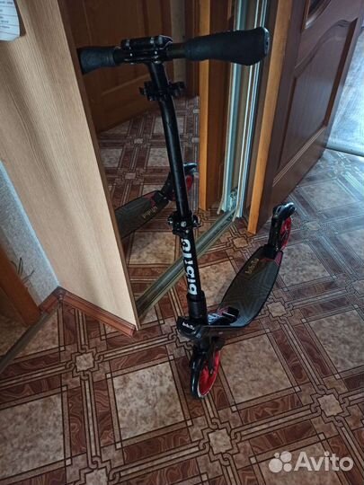 Продам детский самокат