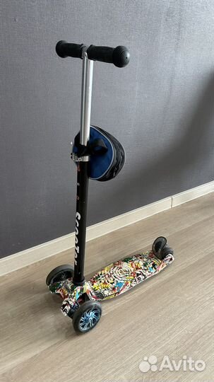 Самокат трехколесный